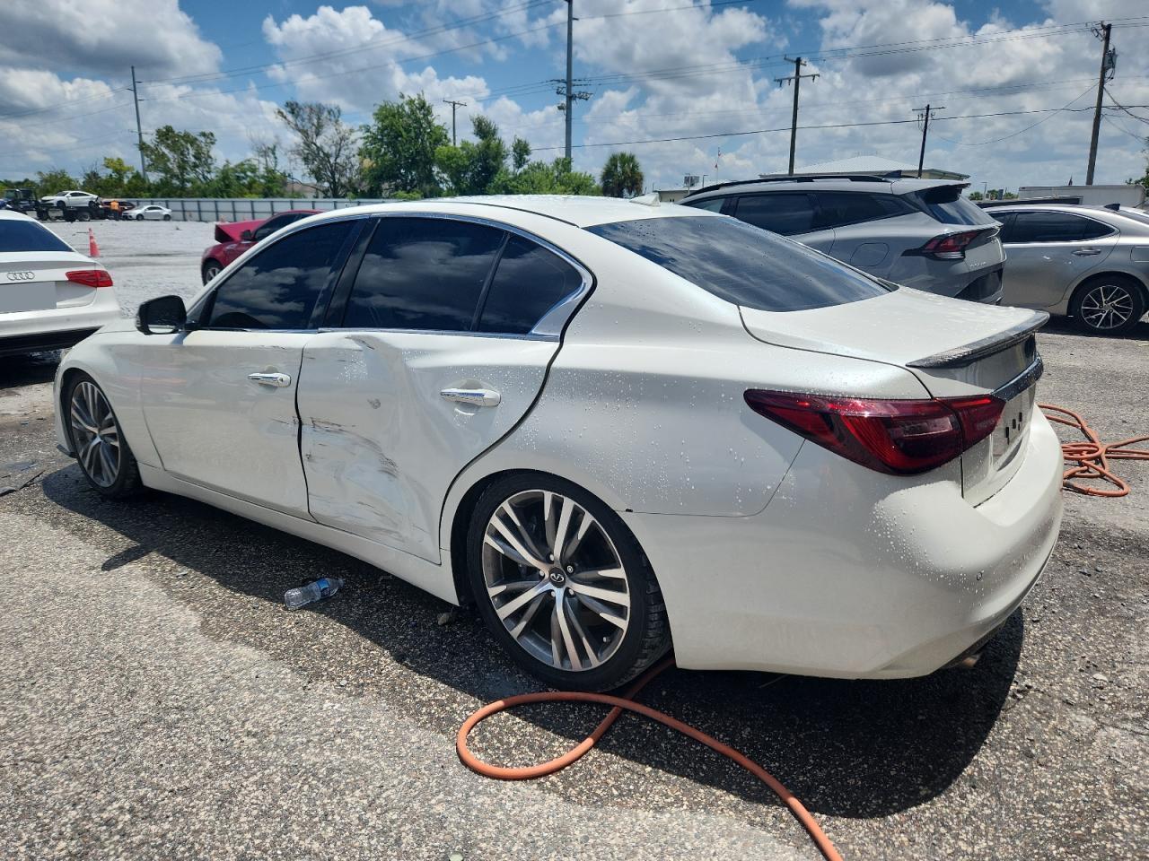 2018 Infiniti Q50 Luxe - Фото 2