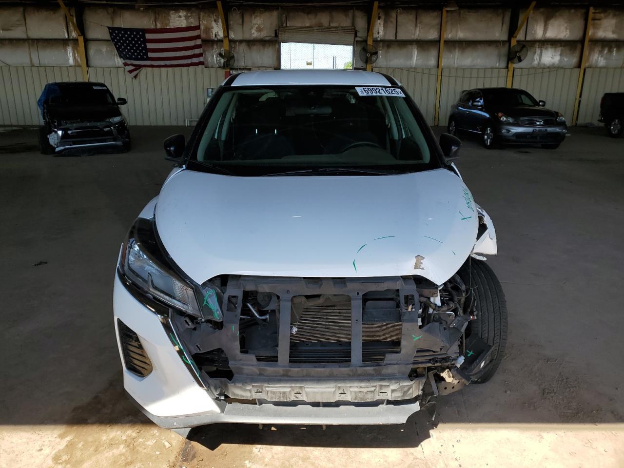 2023 Nissan Kicks S - Image 5