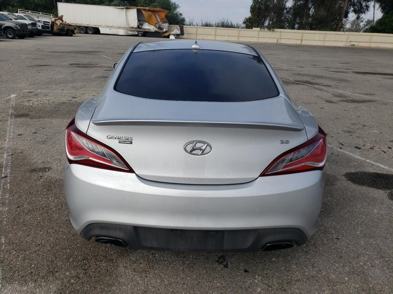 2015 Hyundai Genesis Coupe 3.8L - Фото 6