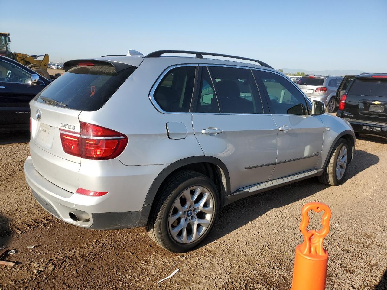 2013 BMW X5 xDrive35I - Image 3