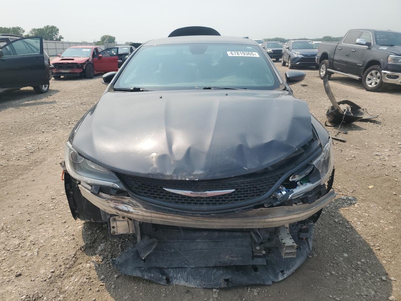 2015 Chrysler 200 S - Image 5