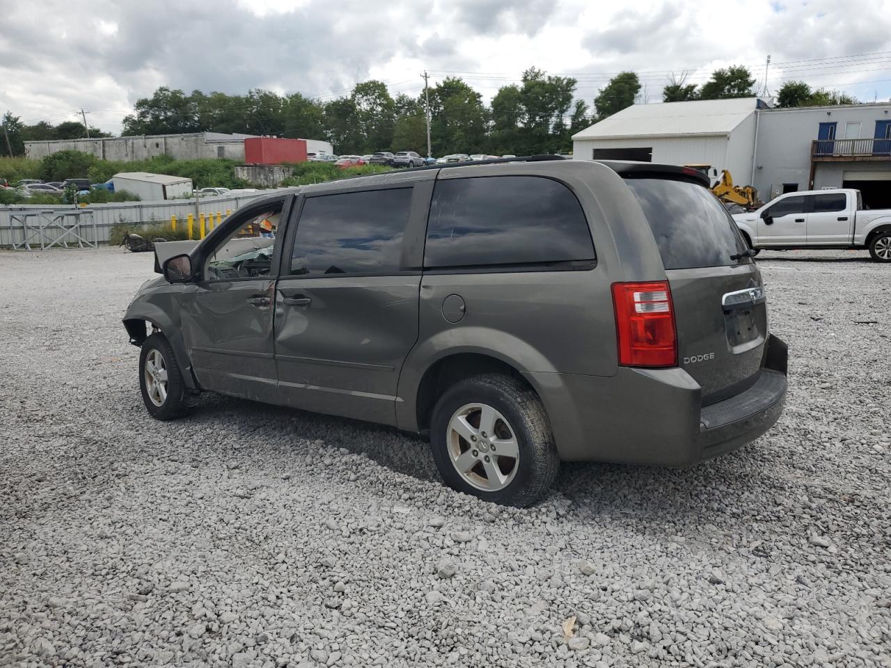 2010 Dodge Grand Caravan Hero - Фото 2
