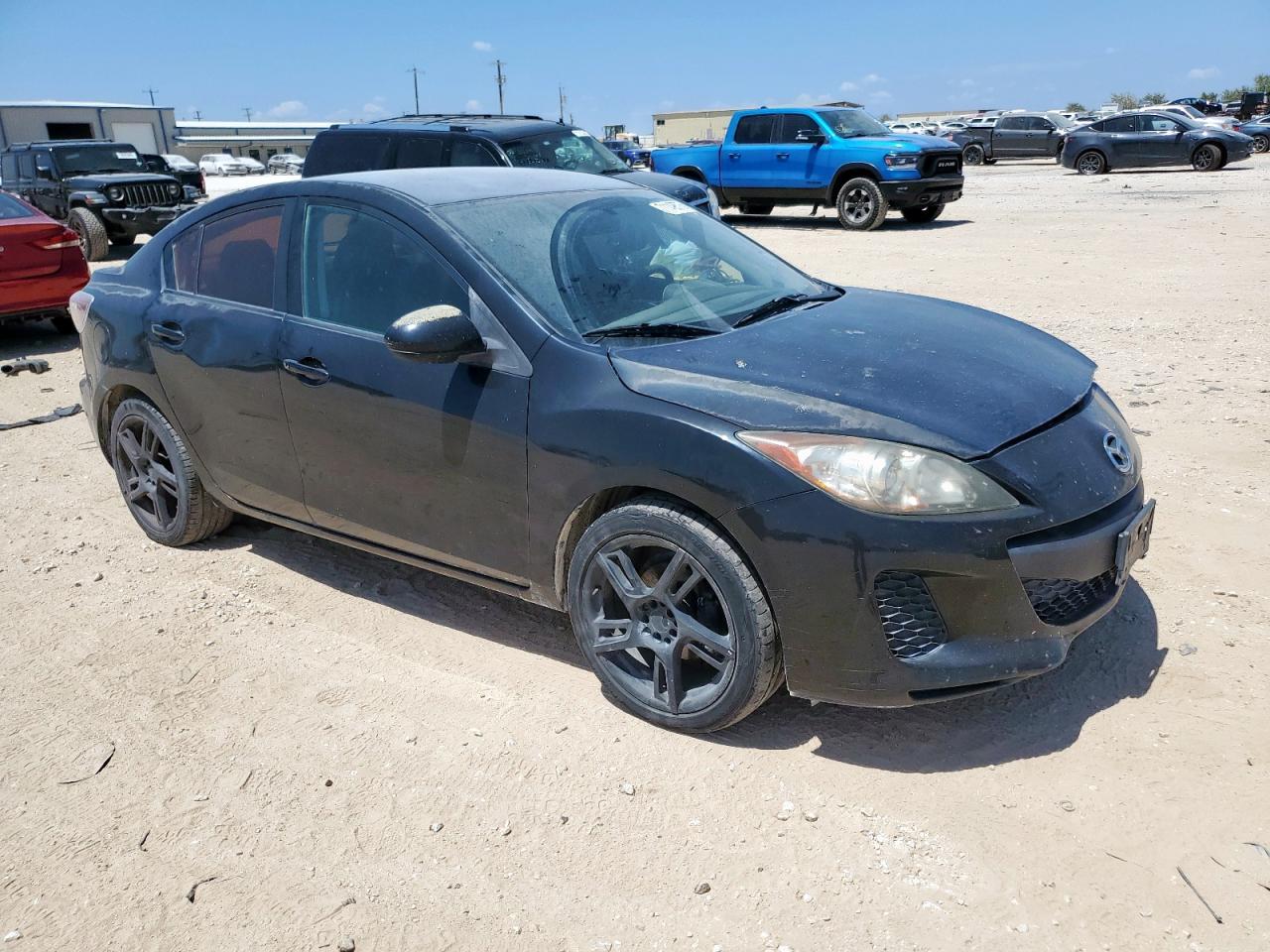 2013 Mazda 3 I - Image 4