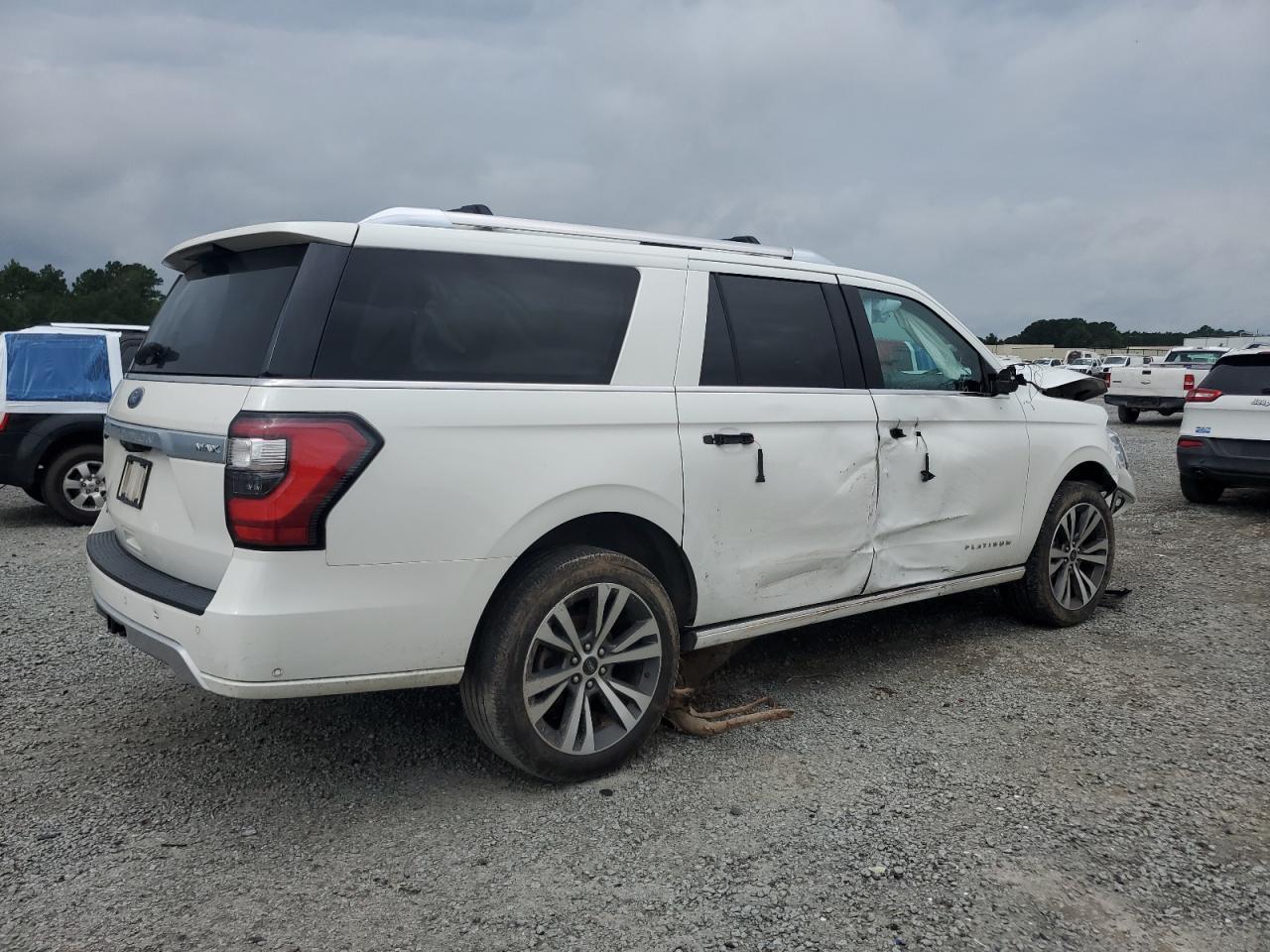 2021 Ford Expedition Max Platinum - Image 3