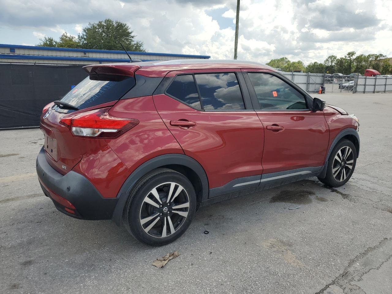 2020 Nissan Kicks Sr - Фото 3