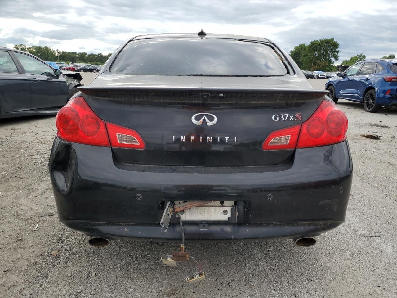 2012 Infiniti G37 - Image 6