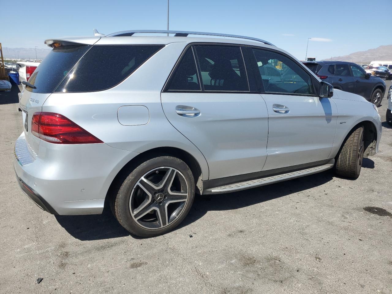 2017 Mercedes-Benz Gle 43 Amg - Фото 3