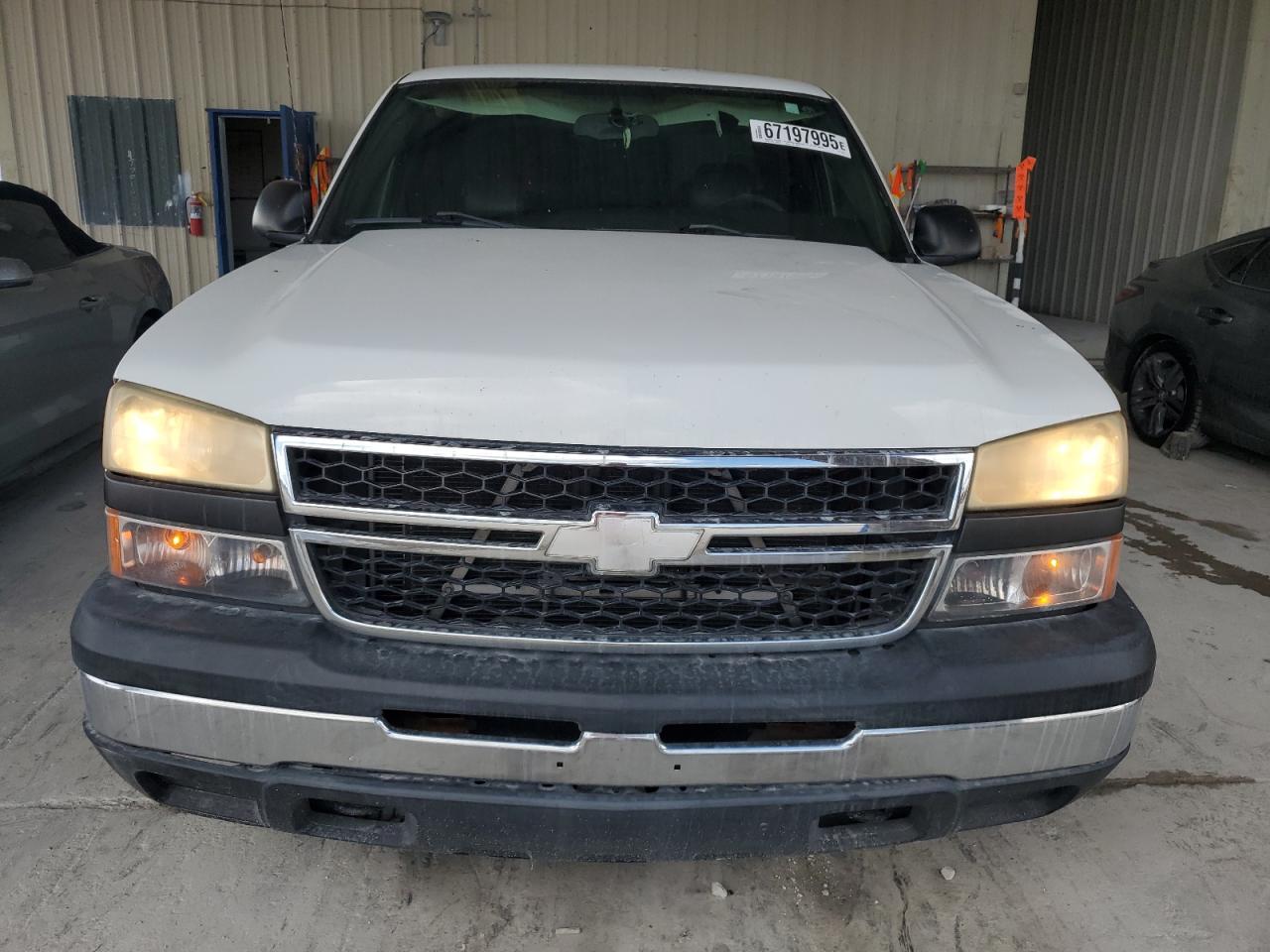 2006 Chevrolet Silverado C1500 - Image 5