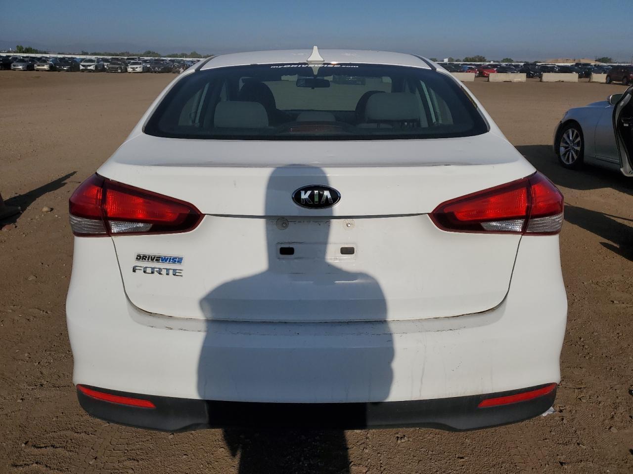2017 Kia Forte Lx - Image 6