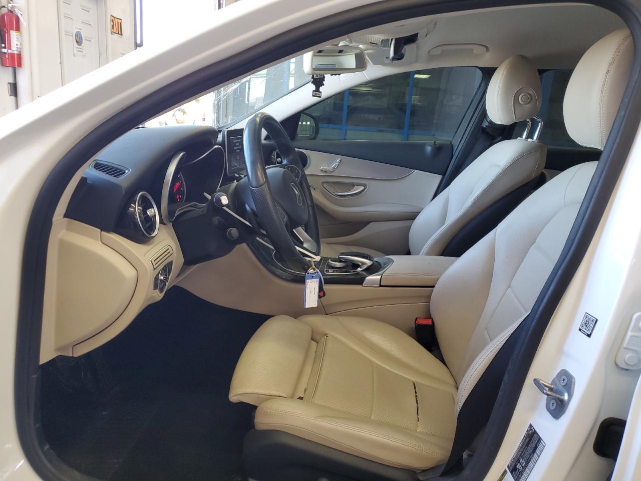 2016 Mercedes-Benz C 300 - Image 7