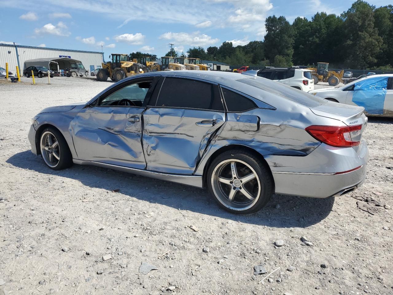 2019 Honda Accord Touring - Фото 2