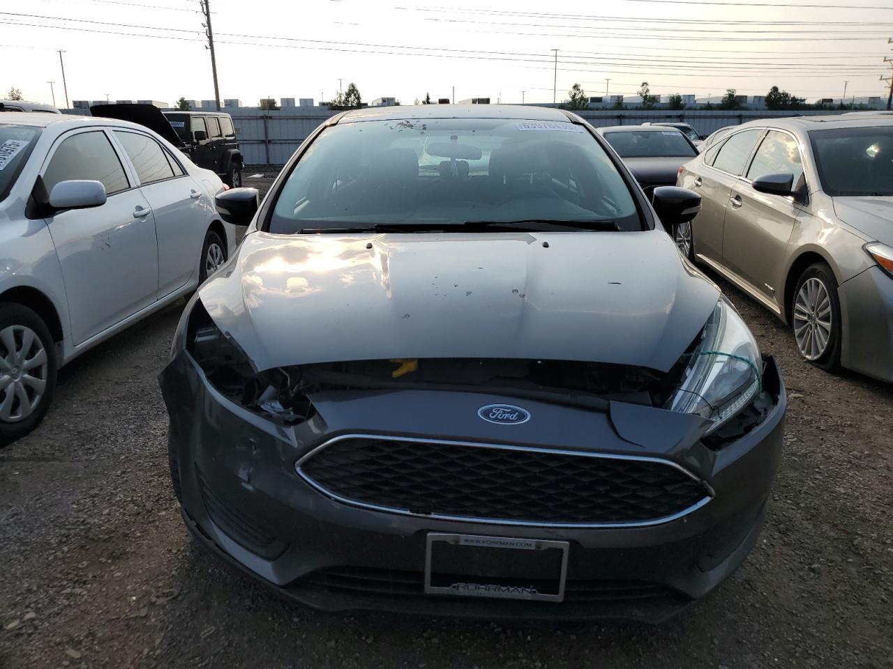 2017 Ford Focus Se - Image 5