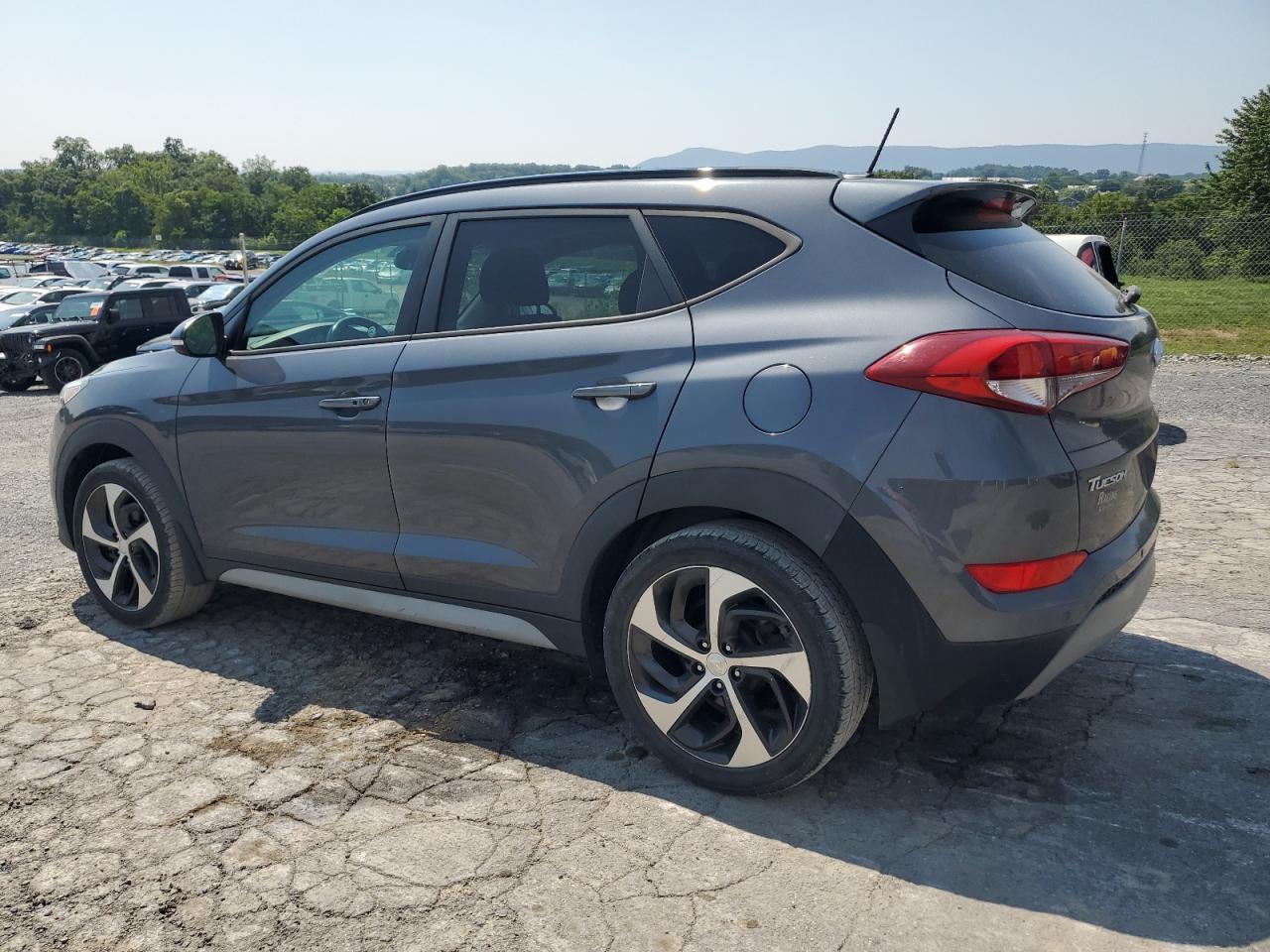 2017 Hyundai Tucson Limited - Фото 2