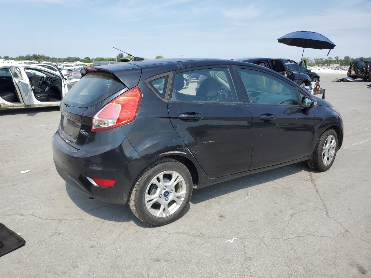 2014 Ford Fiesta Se - Фото 3