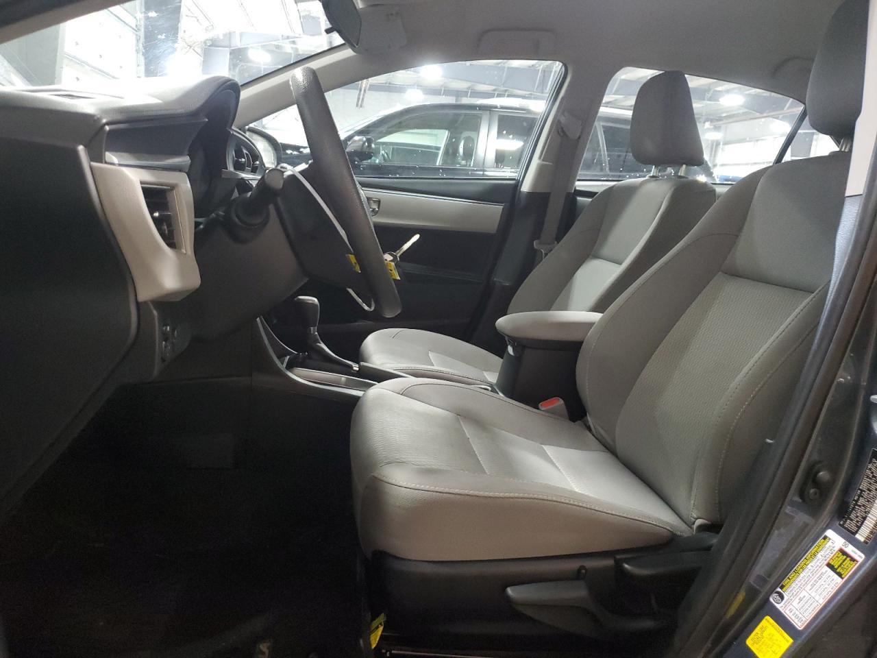 2015 Toyota Corolla L - Фото 7