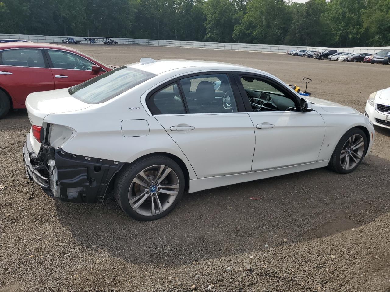 2018 BMW 330E - Фото 3