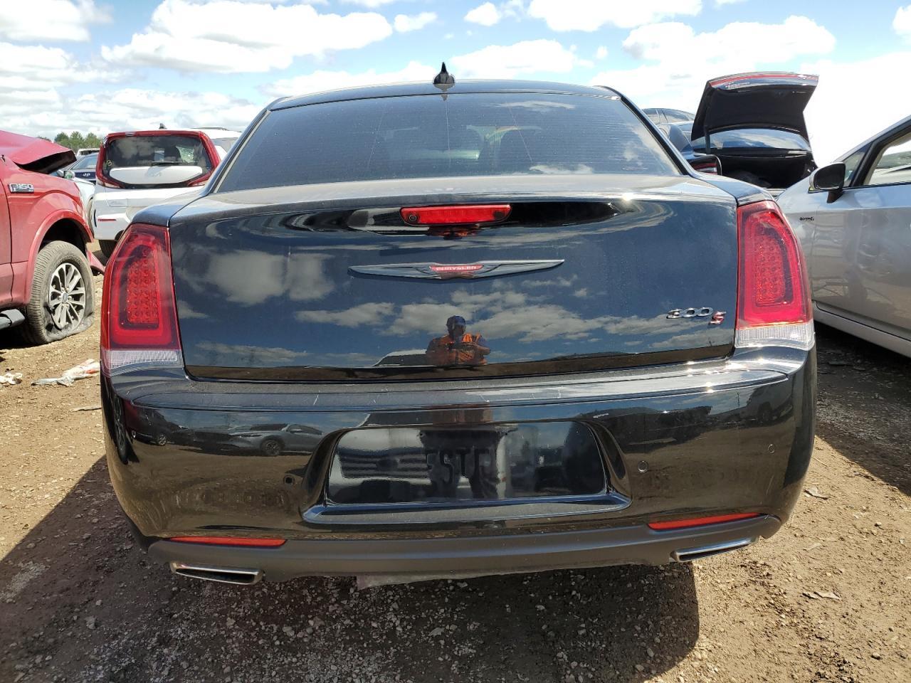 2023 Chrysler 300 S - Фото 6