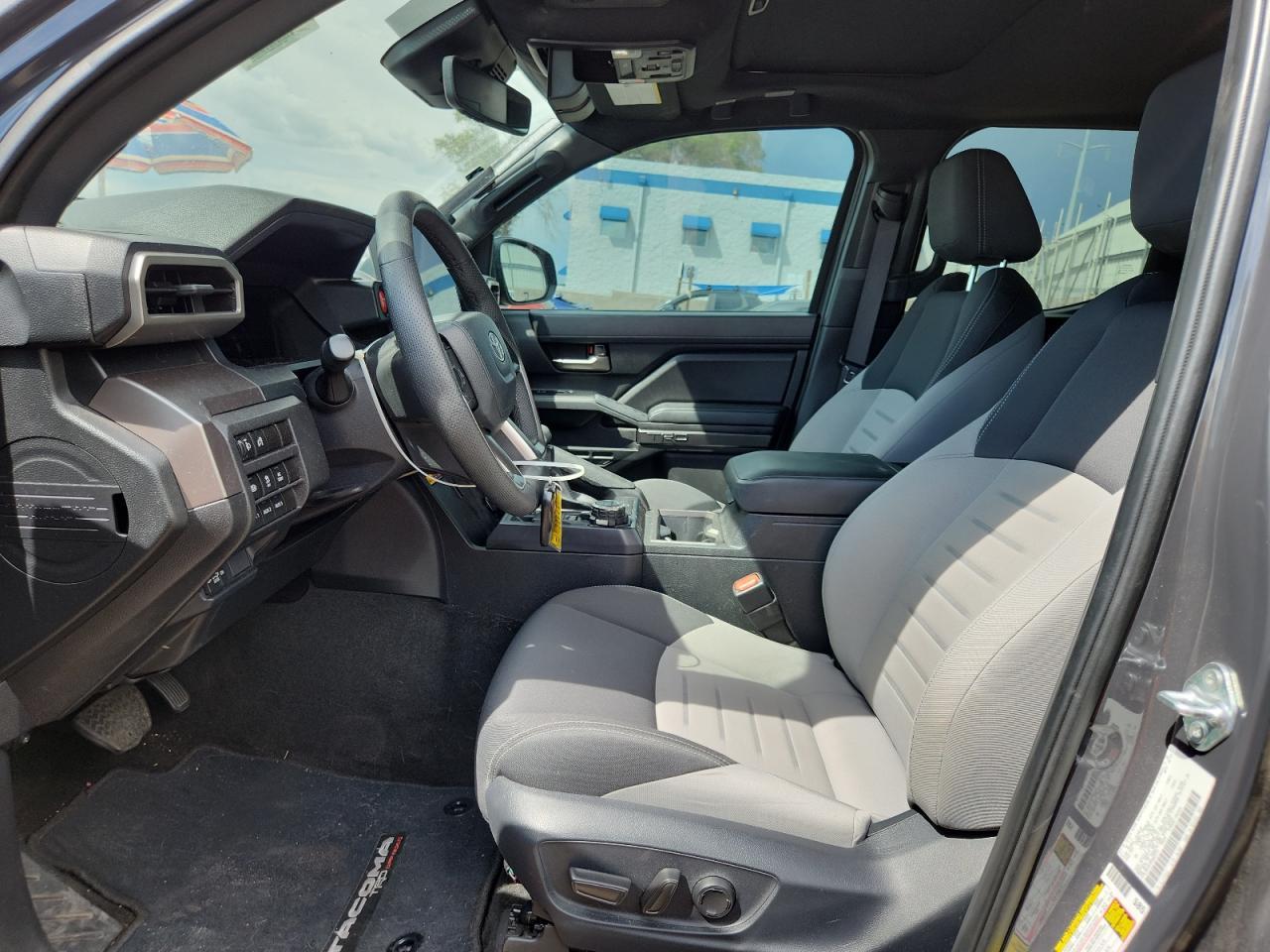 2024 Toyota Tacoma Double Cab - Image 7