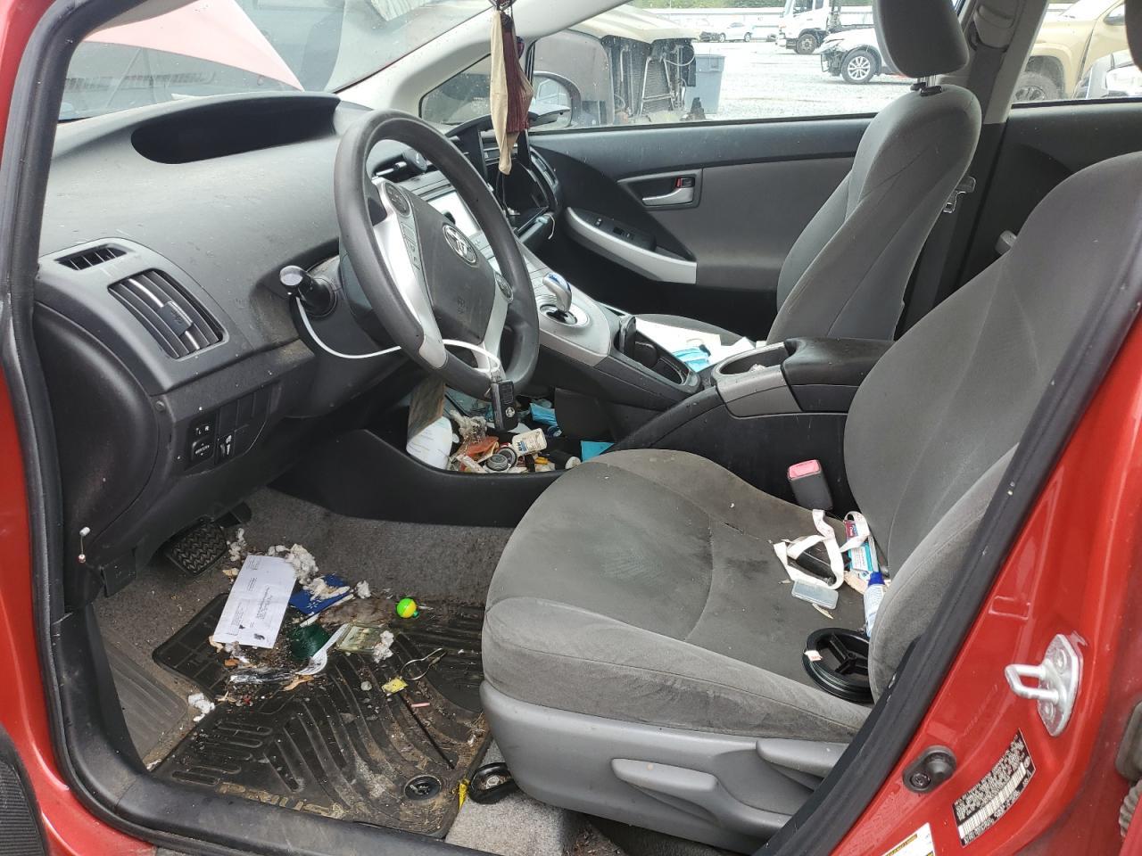 2012 Toyota Prius - Image 7