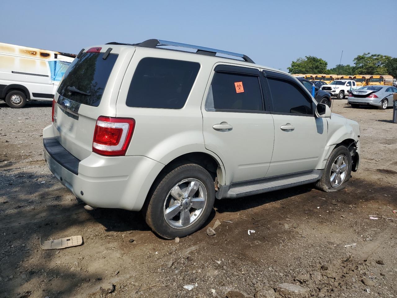 2009 Ford Escape Limited - Image 3