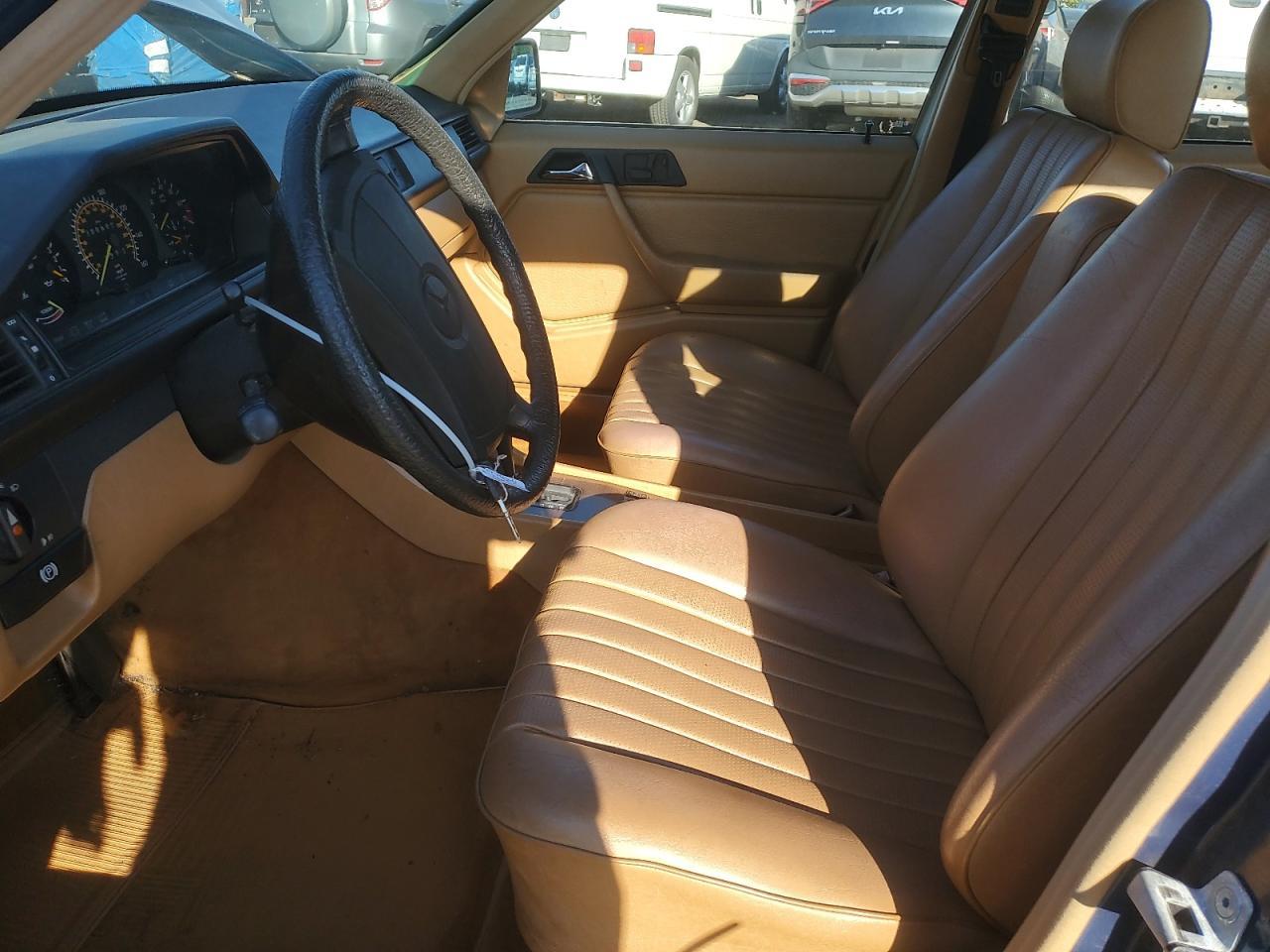 1987 Mercedes-Benz 260 E - Фото 7