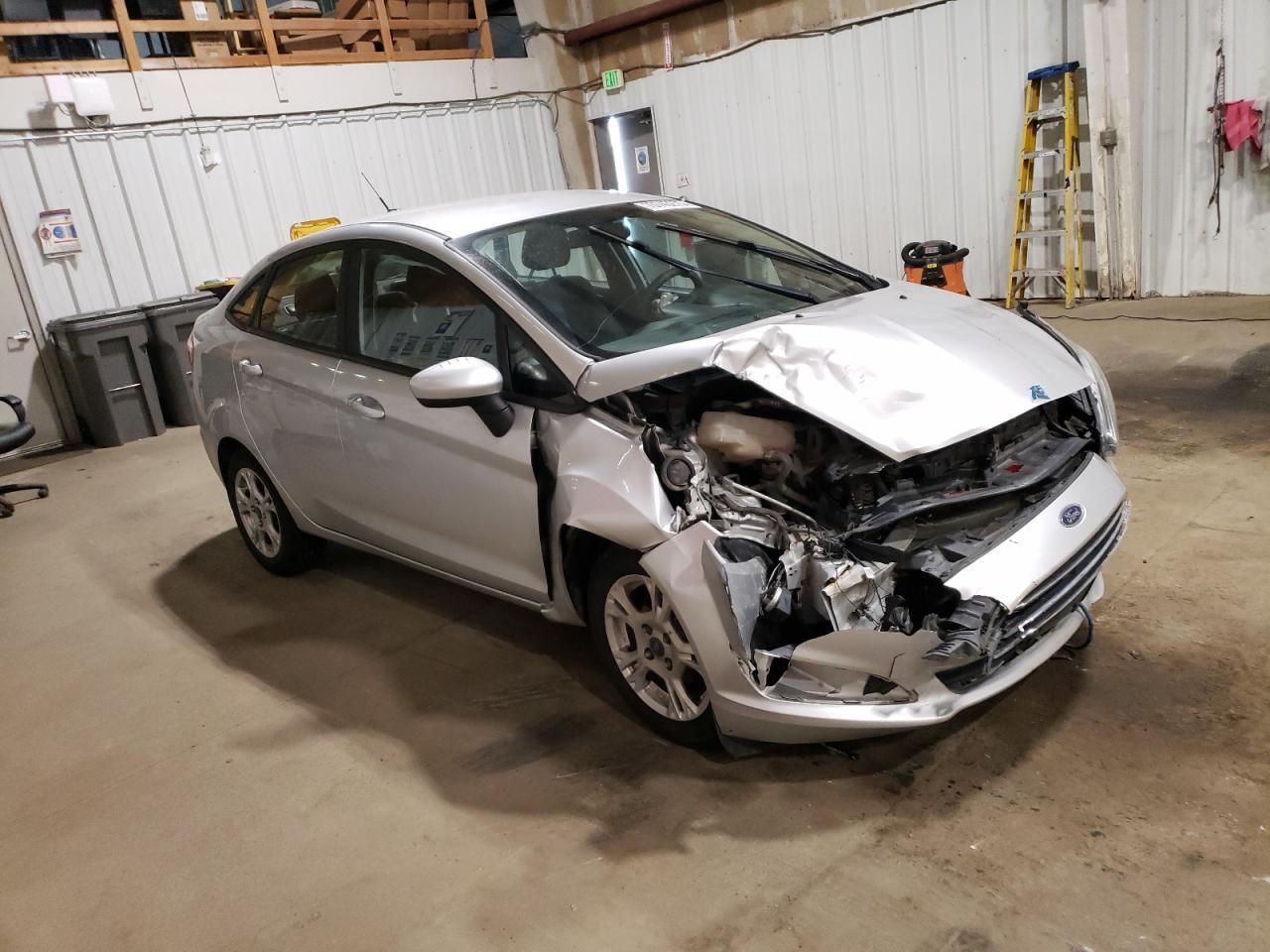 2017 Ford Fiesta Se - Фото 4