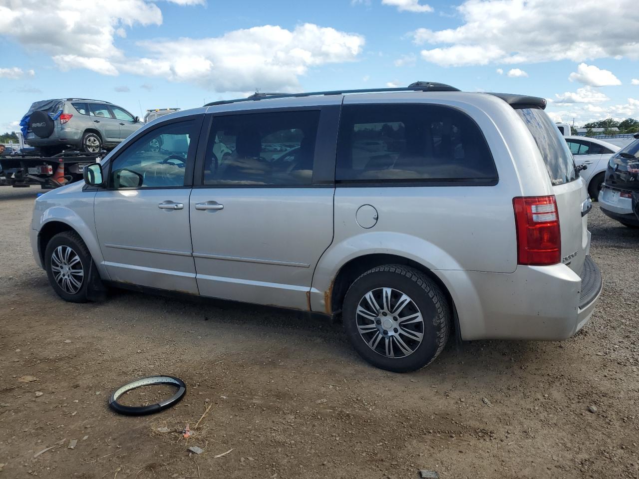 2010 Dodge Grand Caravan Se - Фото 2