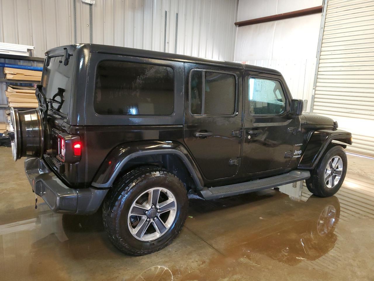 2019 Jeep Wrangler Unlimited Sahara - Image 3