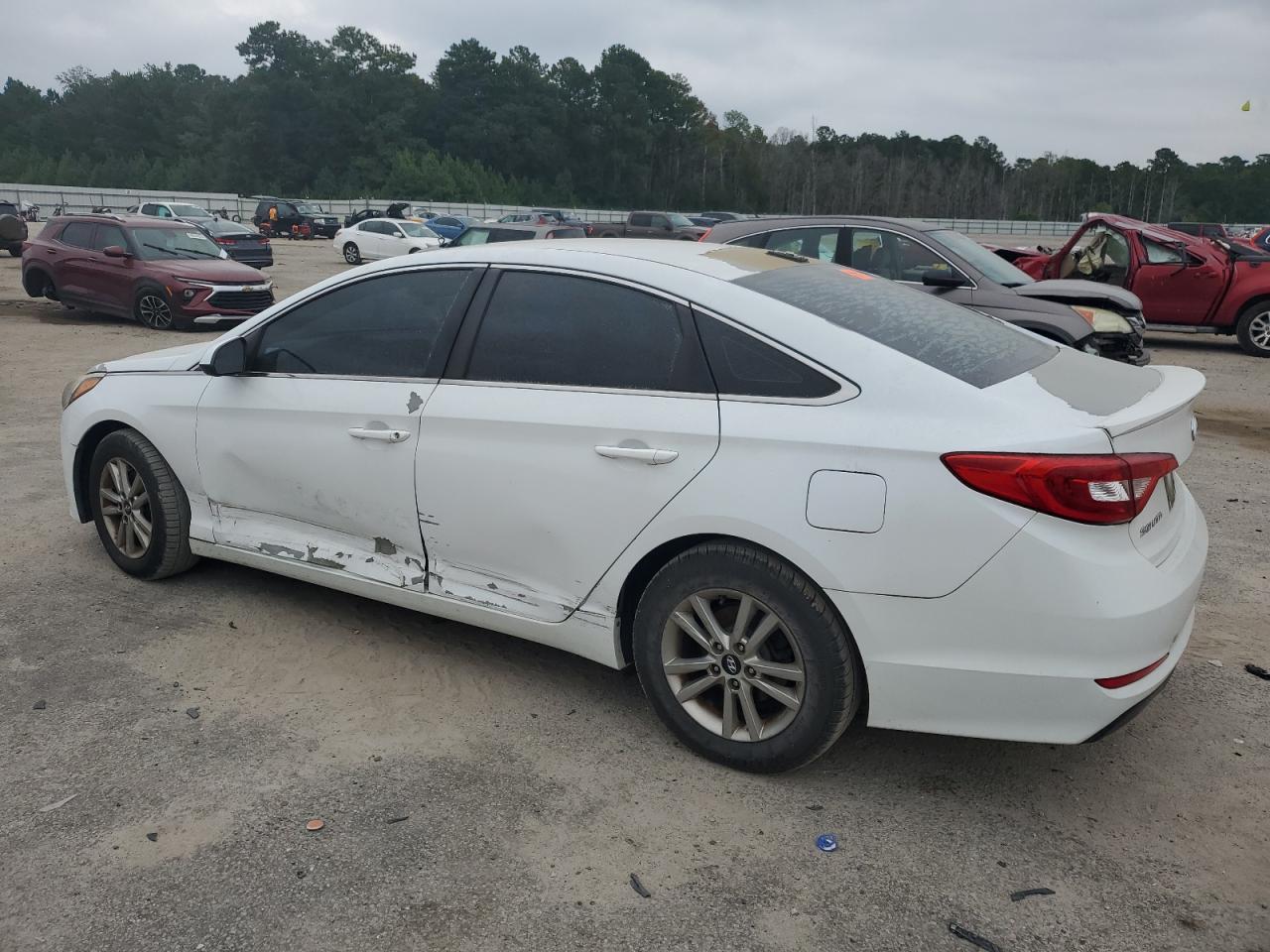 2017 Hyundai Sonata Se - Фото 2