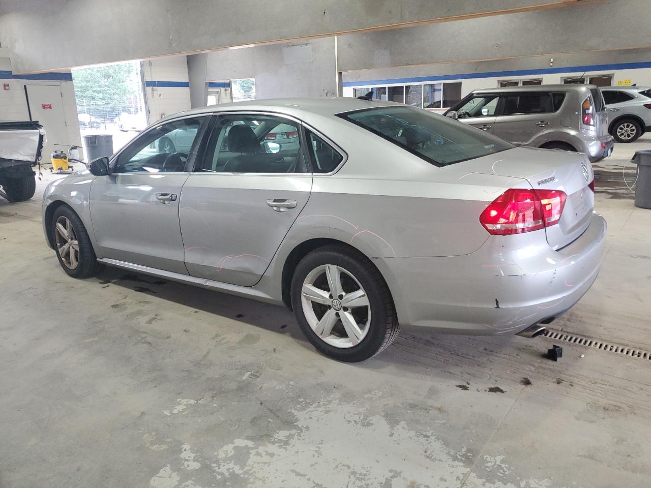 2012 Volkswagen Passat Se - Фото 2