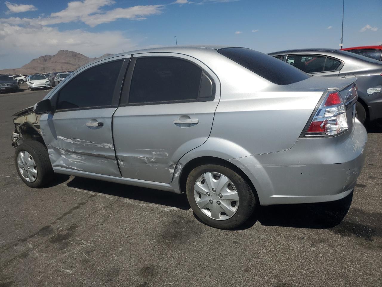 2011 Chevrolet Aveo Ls - Фото 2