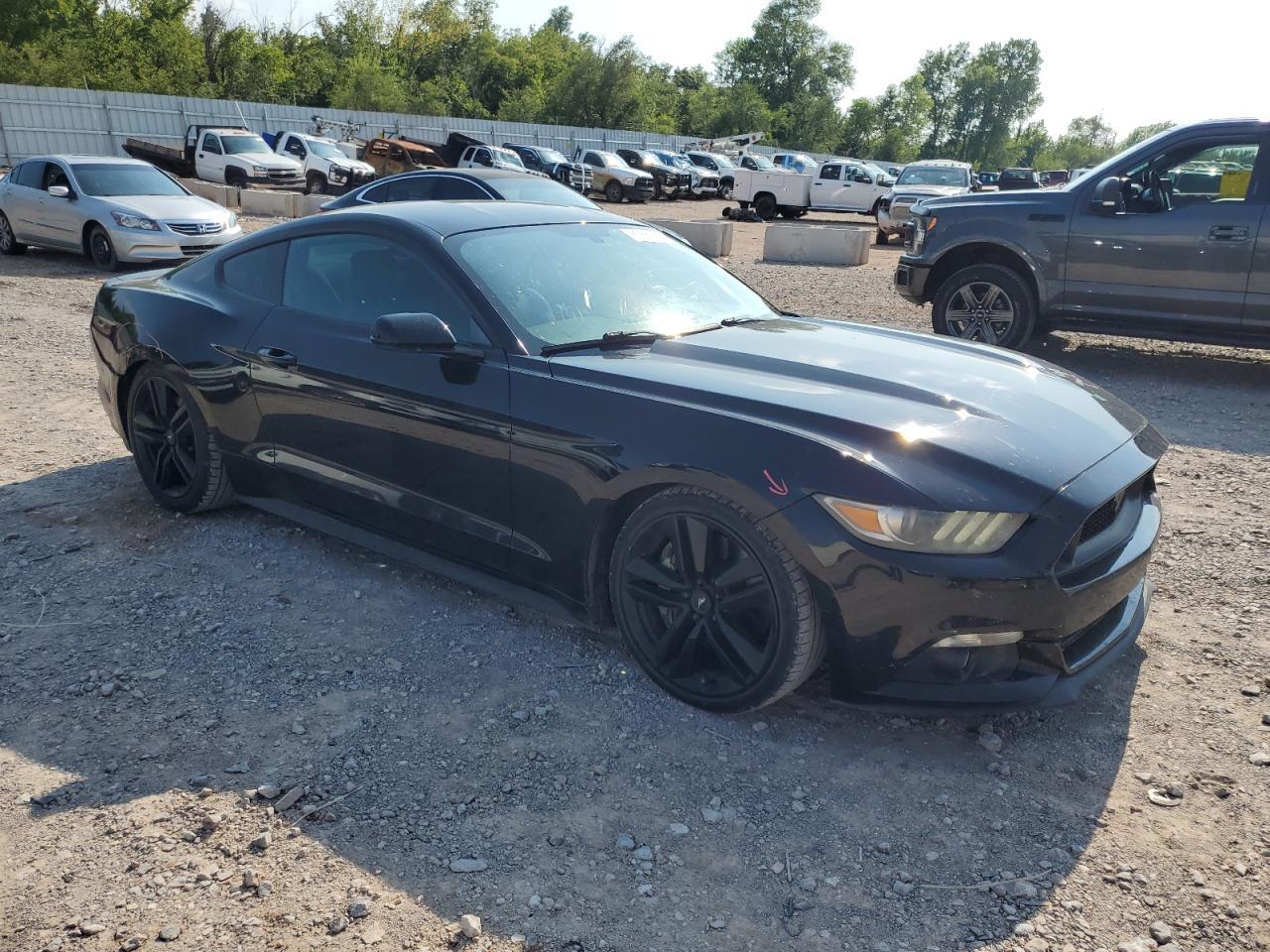 2015 Ford Mustang - Image 4