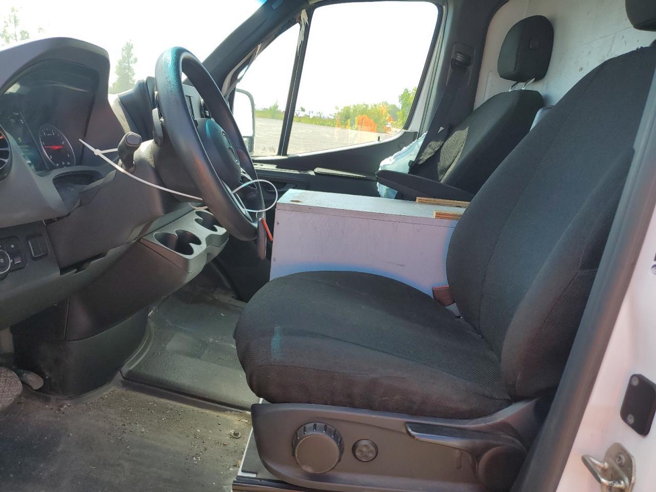 2021 Mercedes-Benz Sprinter 2500 - Image 7