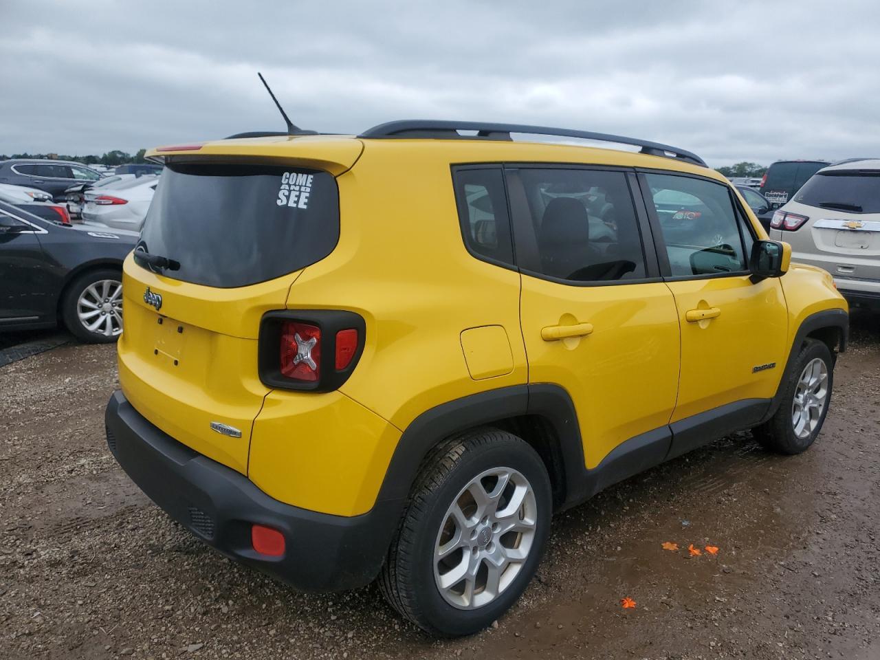 2015 Jeep Renegade Latitude - Image 3