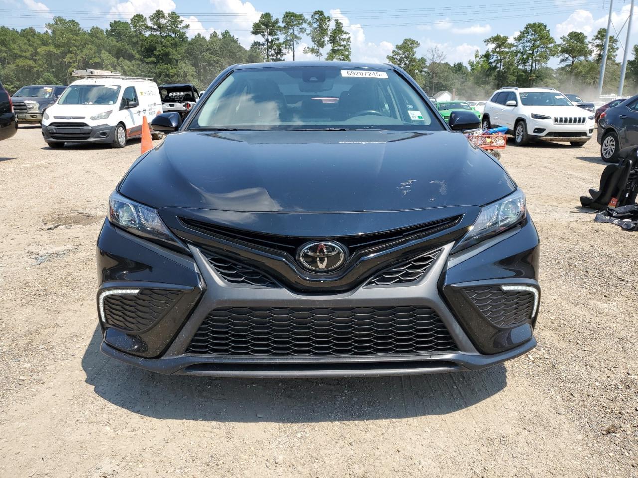2023 Toyota Camry Se Night Shade - Image 5