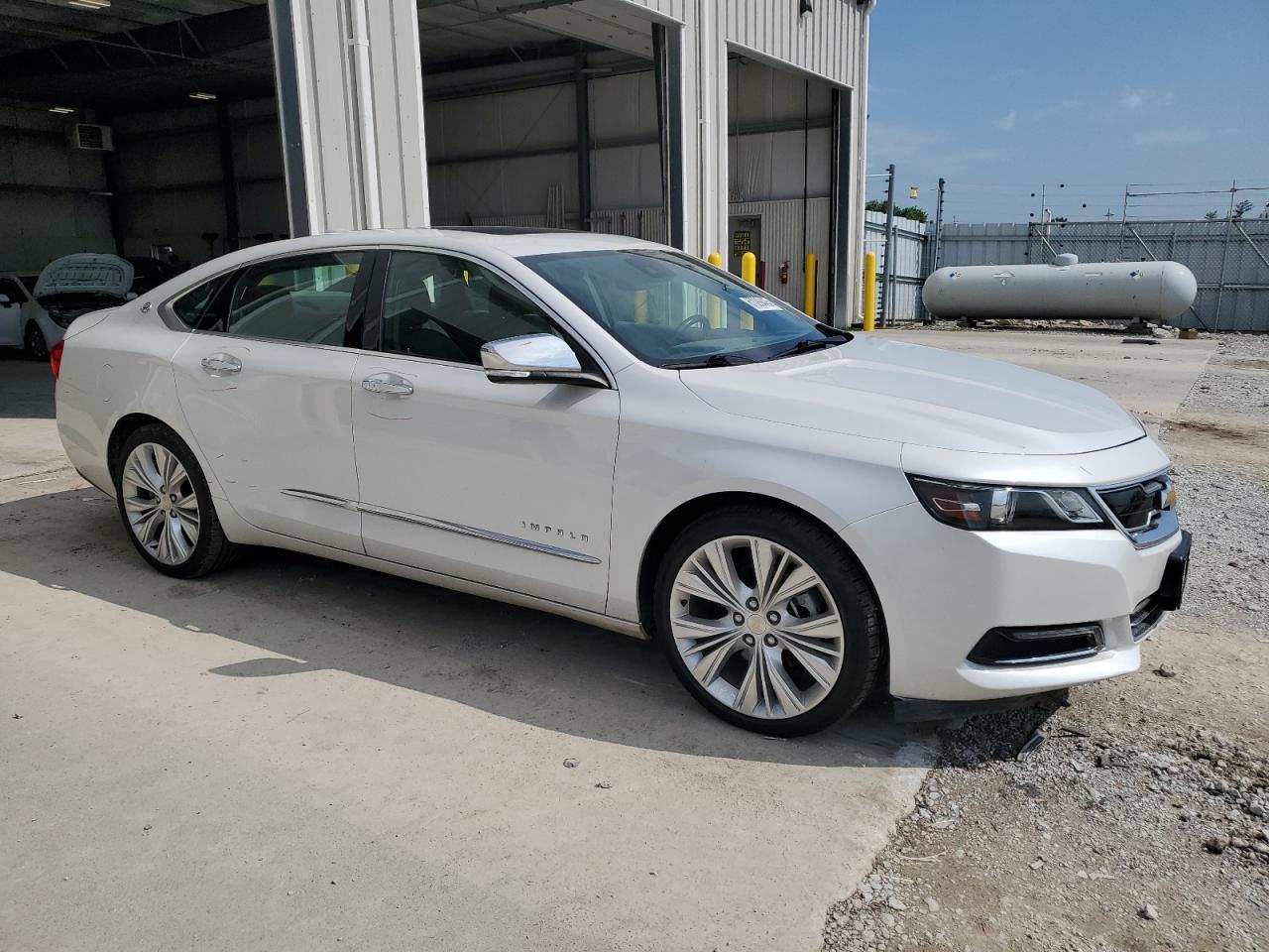 2017 Chevrolet Impala Premier - Фото 4
