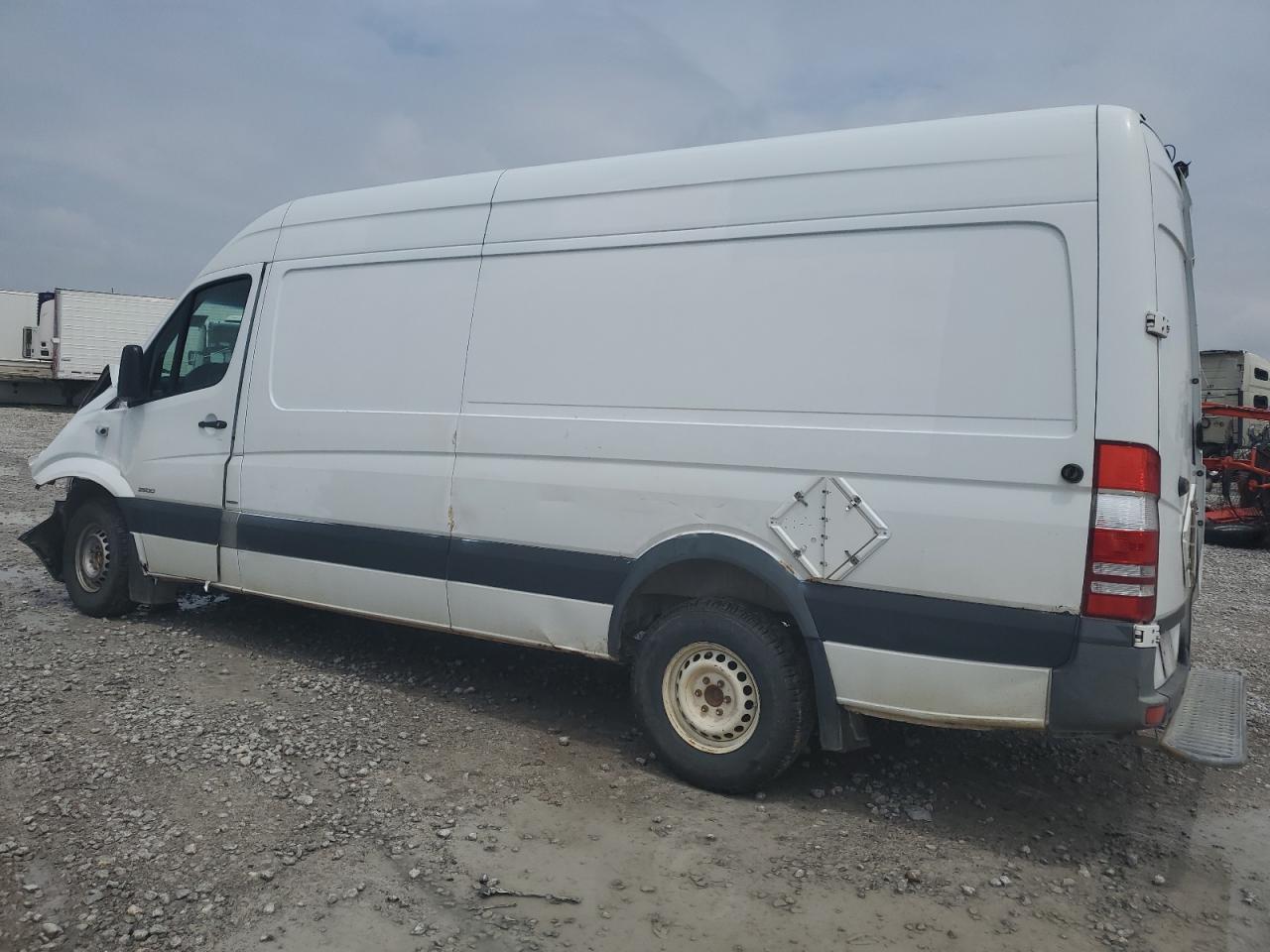 2014 Mercedes-Benz Sprinter 2500 Delivery Truck Or Van Delivery Van - Image 2