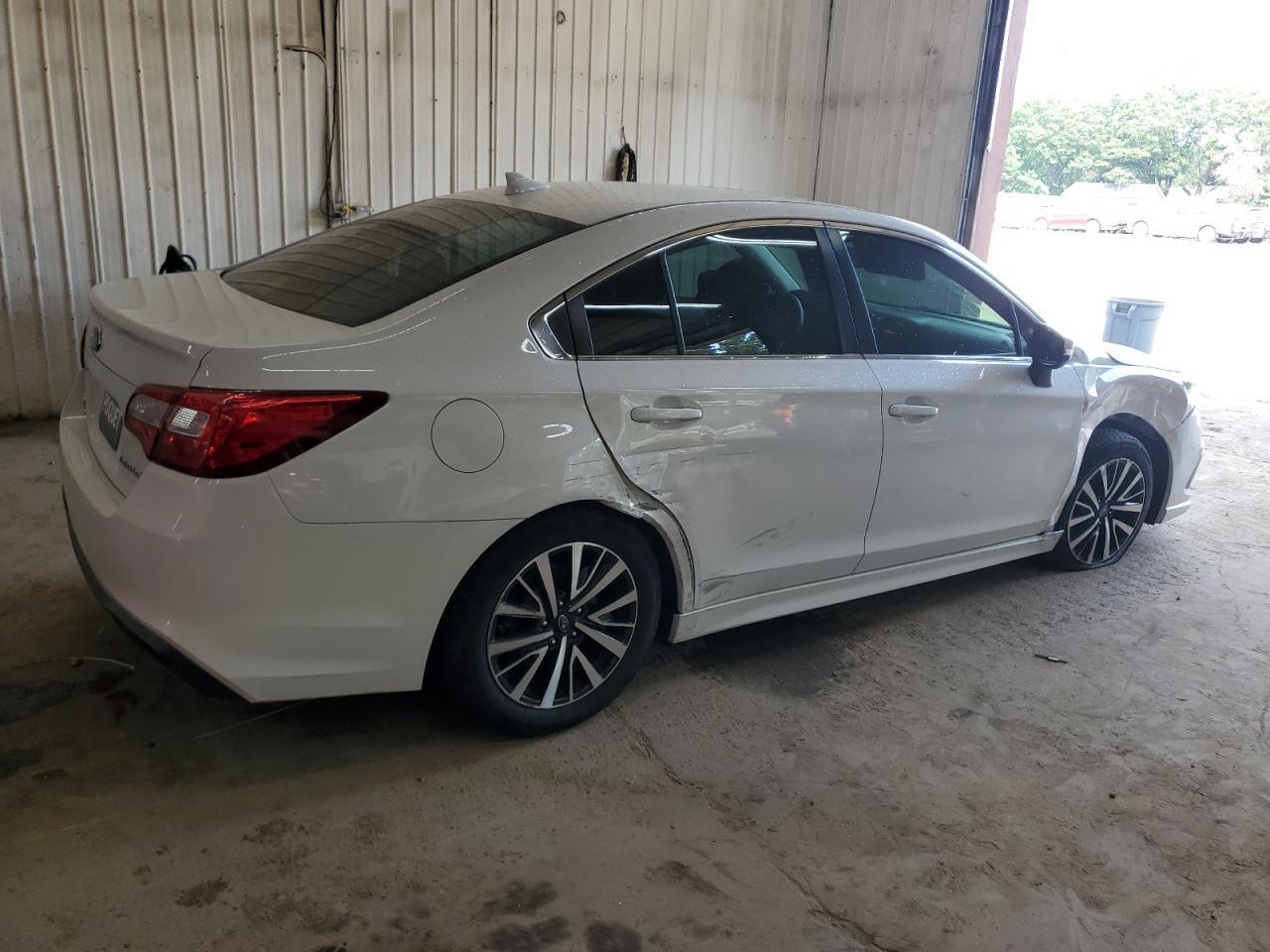 2019 Subaru Legacy 2.5I Premium - Image 3