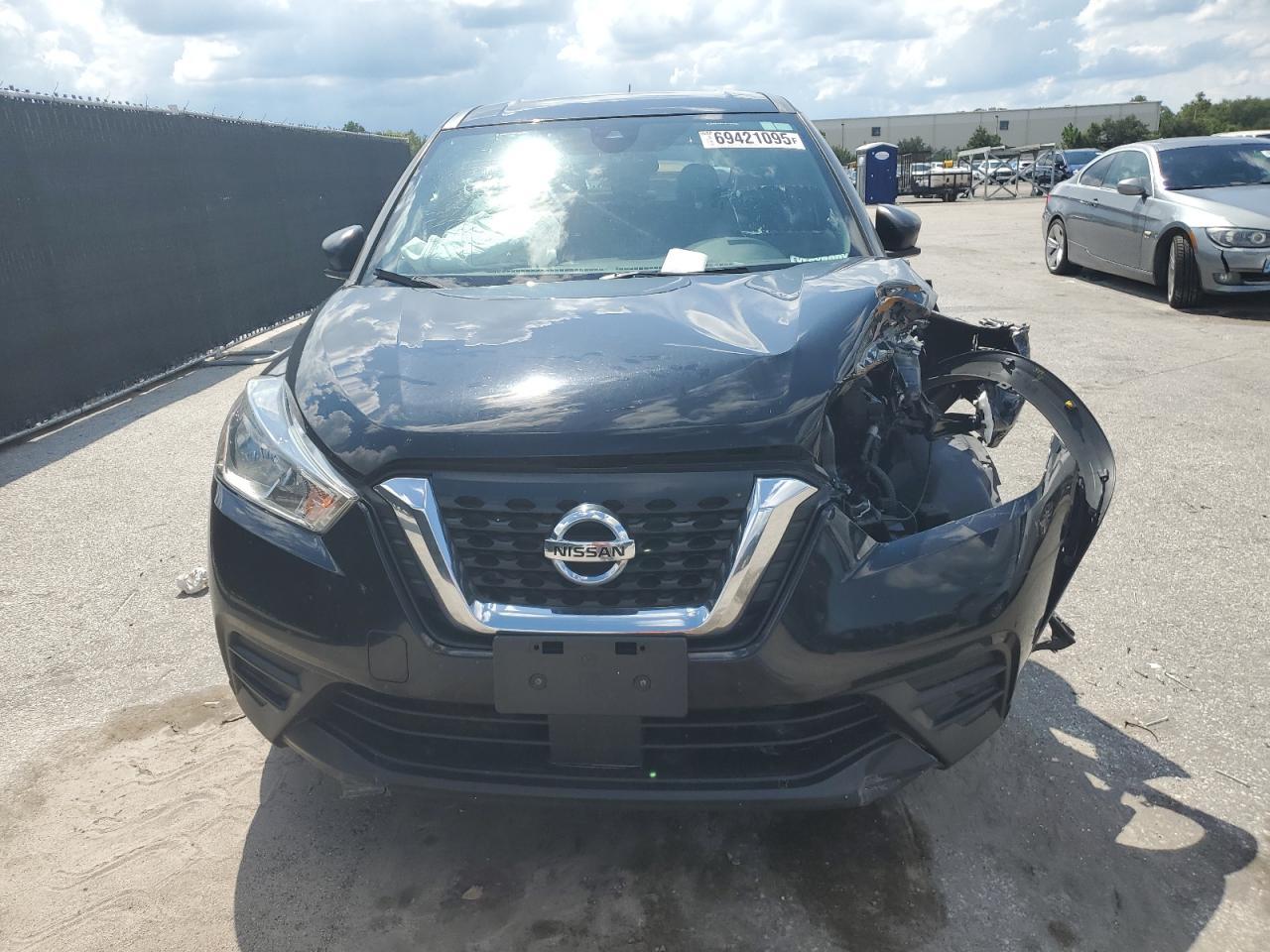 2020 Nissan Kicks S - Image 5