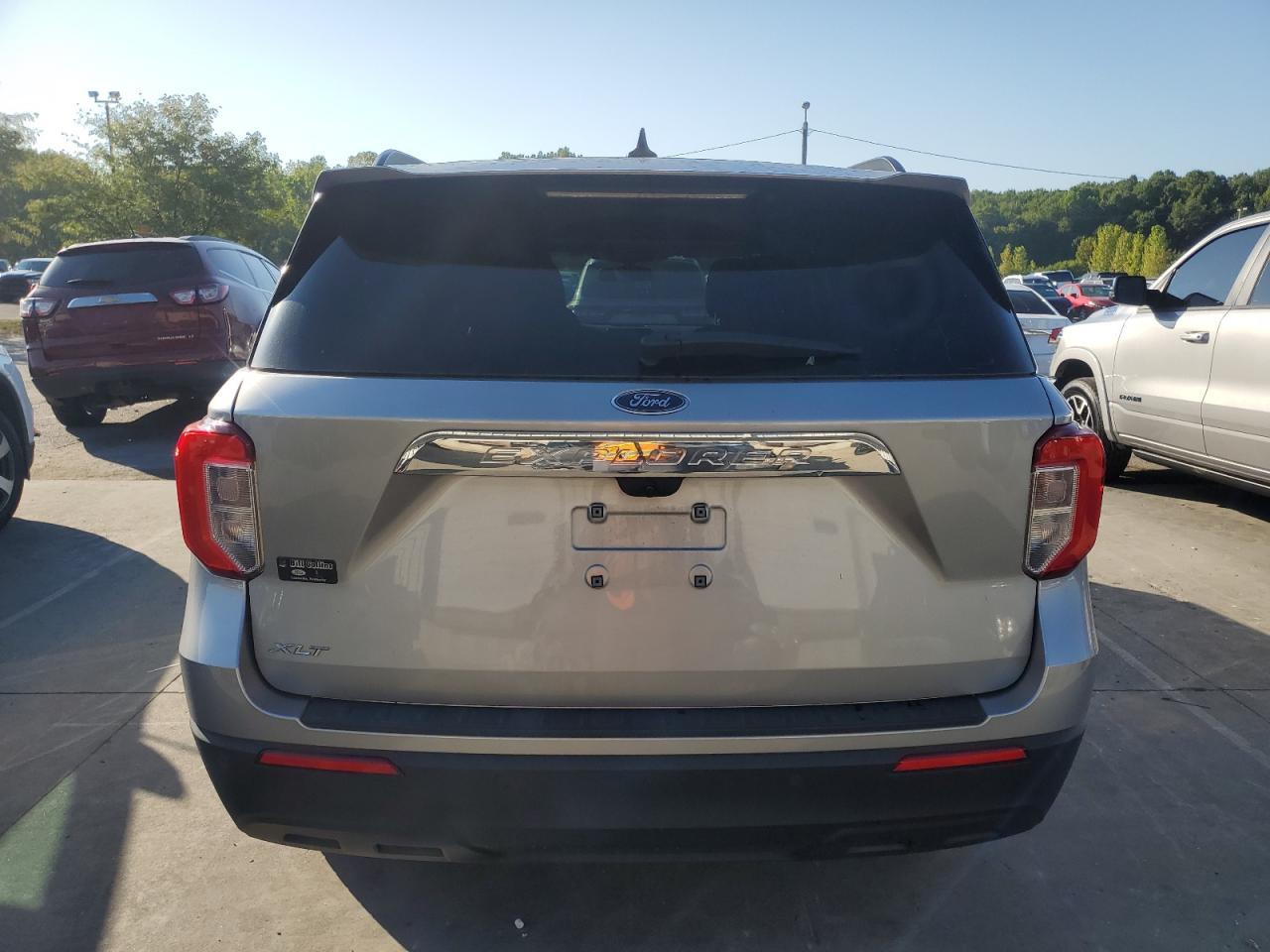 2022 Ford Explorer Xlt - Image 6