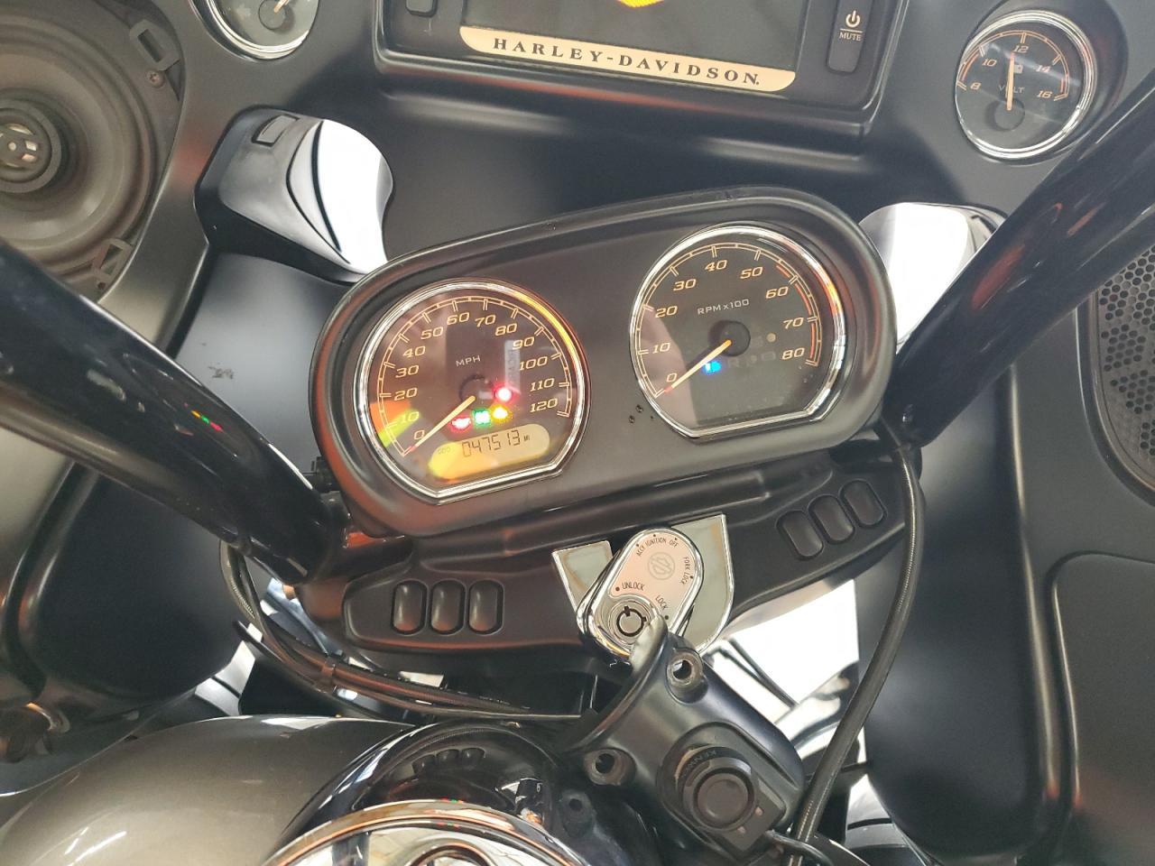 2017 Harley-Davidson Fltru - Image 7