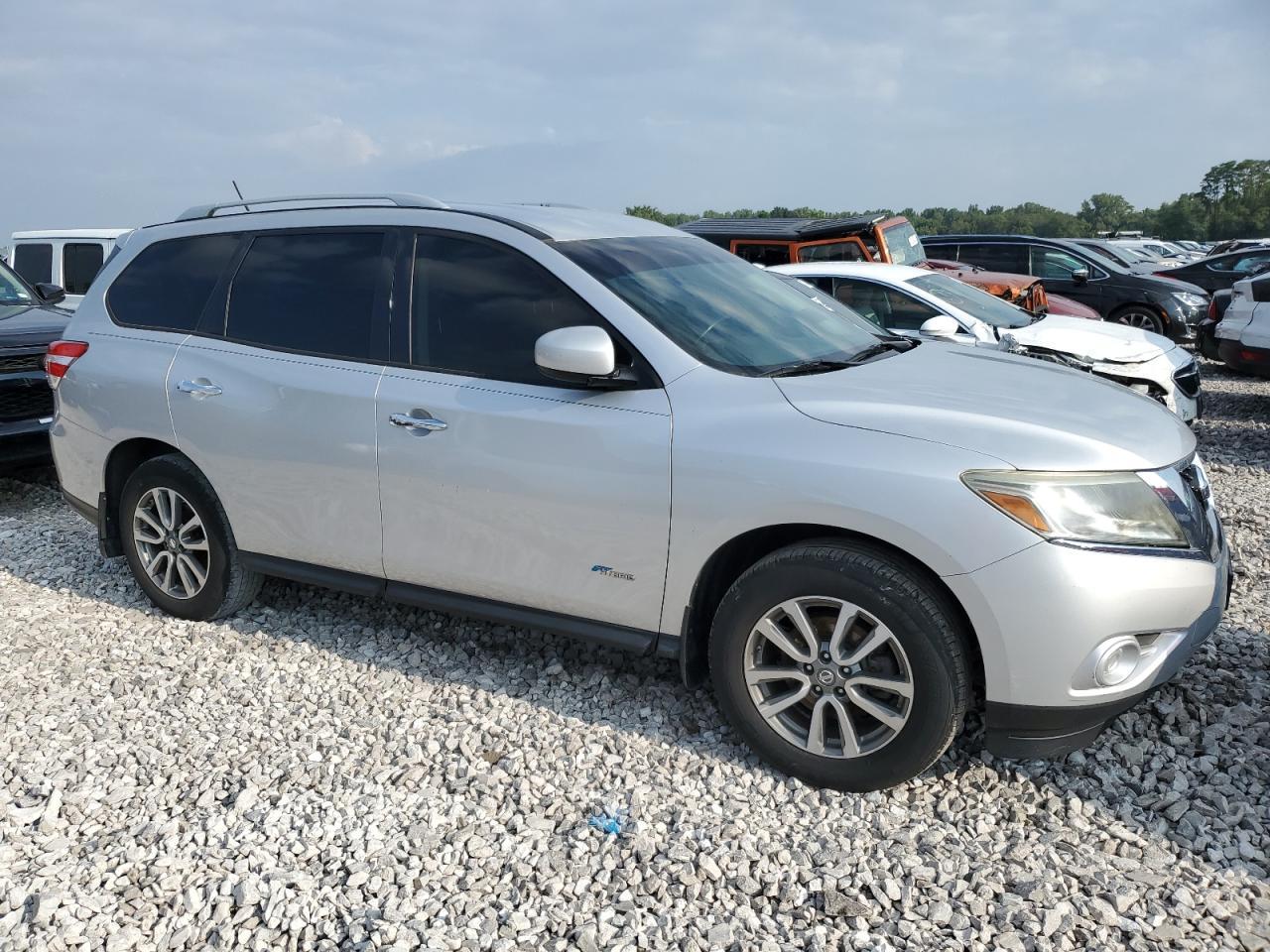 2014 Nissan Pathfinder Sv Hybrid - Image 4