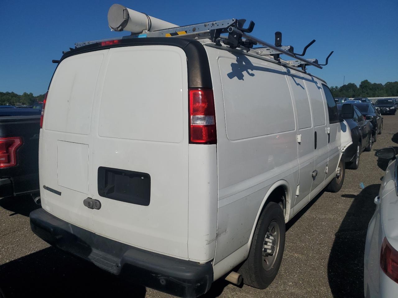 2022 Chevrolet Express G3500 - Image 3