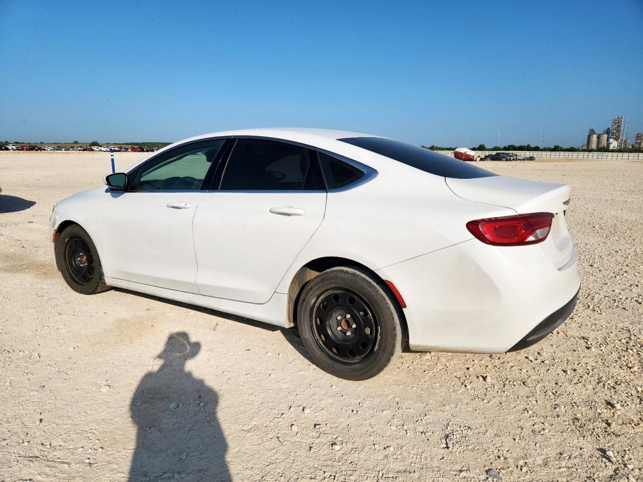 2015 Chrysler 200 Limited - Image 2