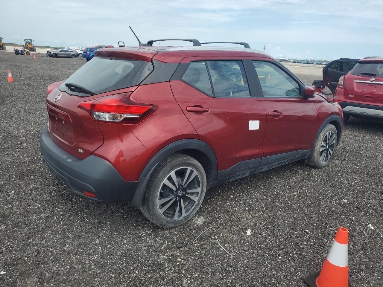 2018 Nissan Kicks S - Image 3