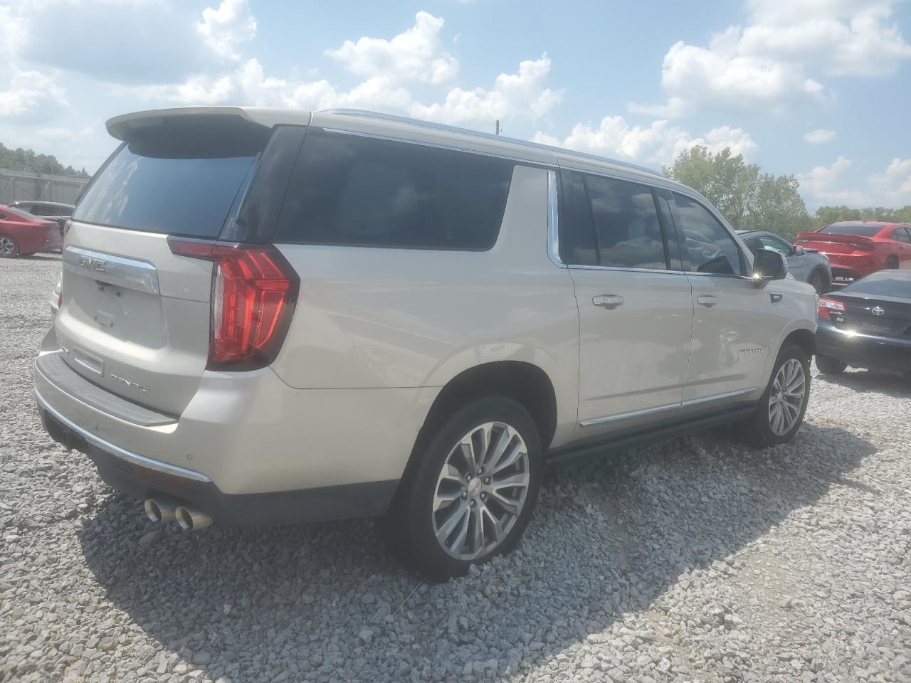 2021 GMC Yukon Xl Denali - Фото 3