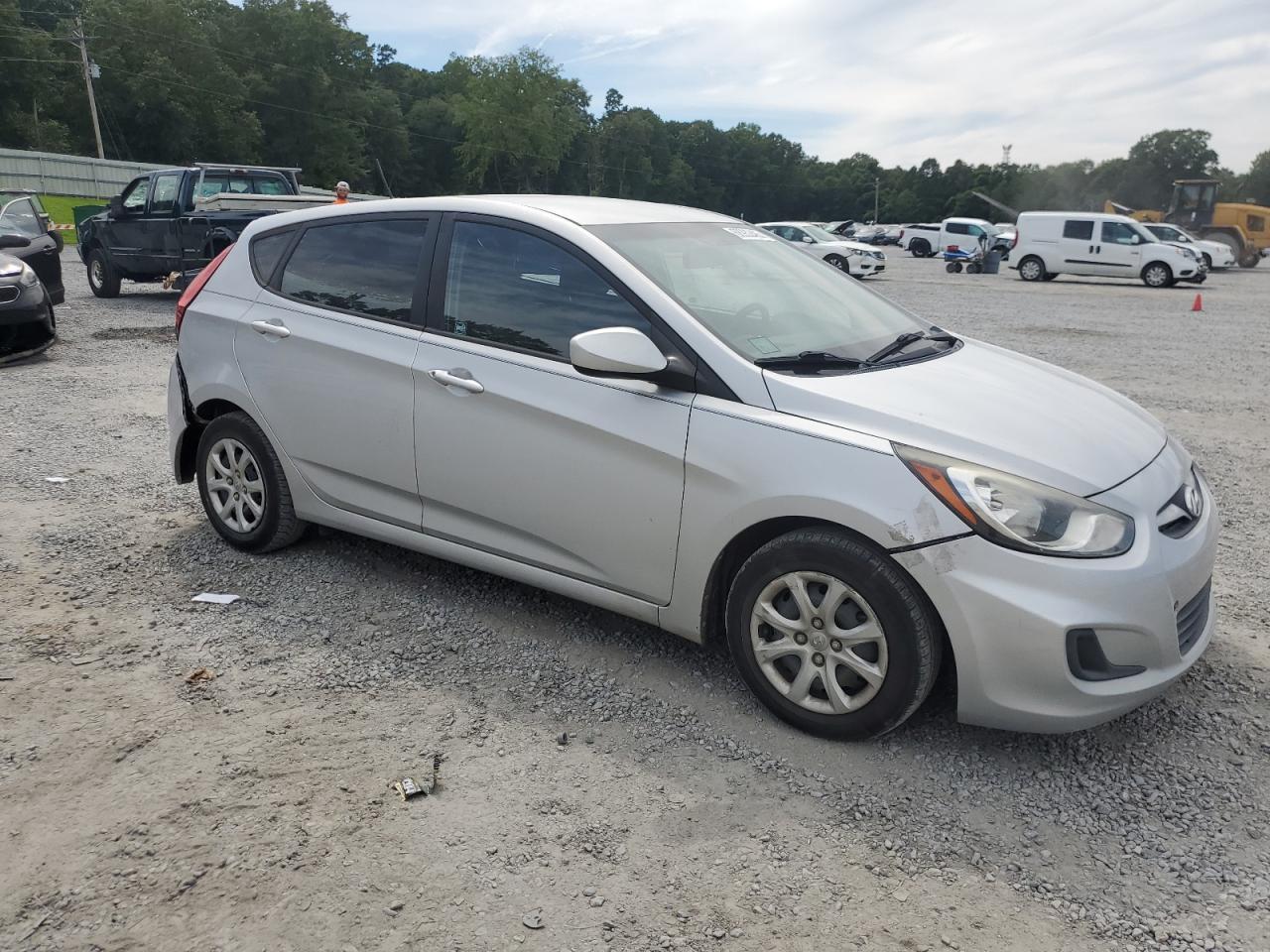 2014 Hyundai Accent Gls - Фото 4
