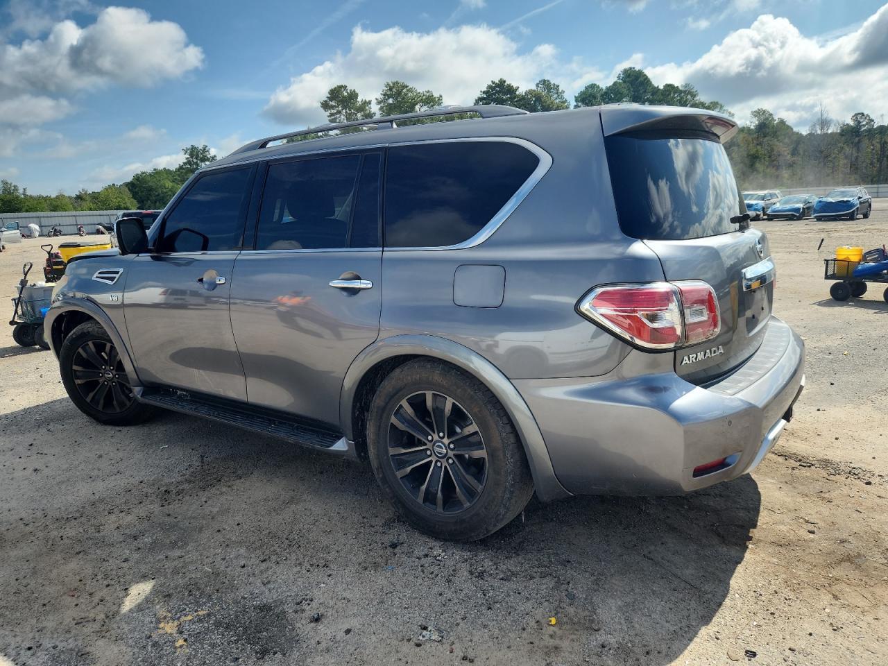 2018 Nissan Armada Platinum - Фото 2