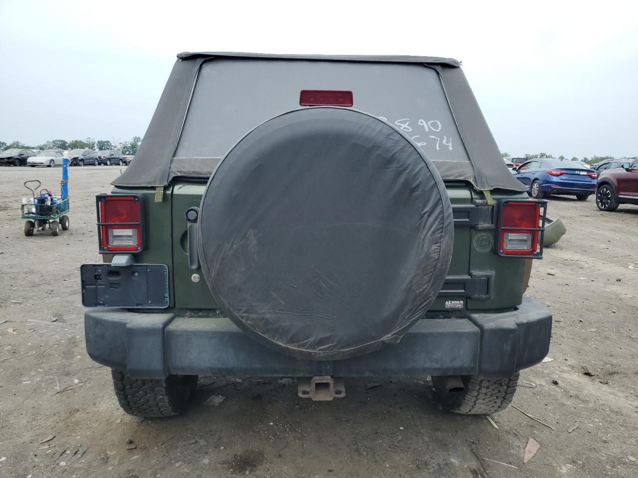 2007 Jeep Wrangler Sahara - Image 6