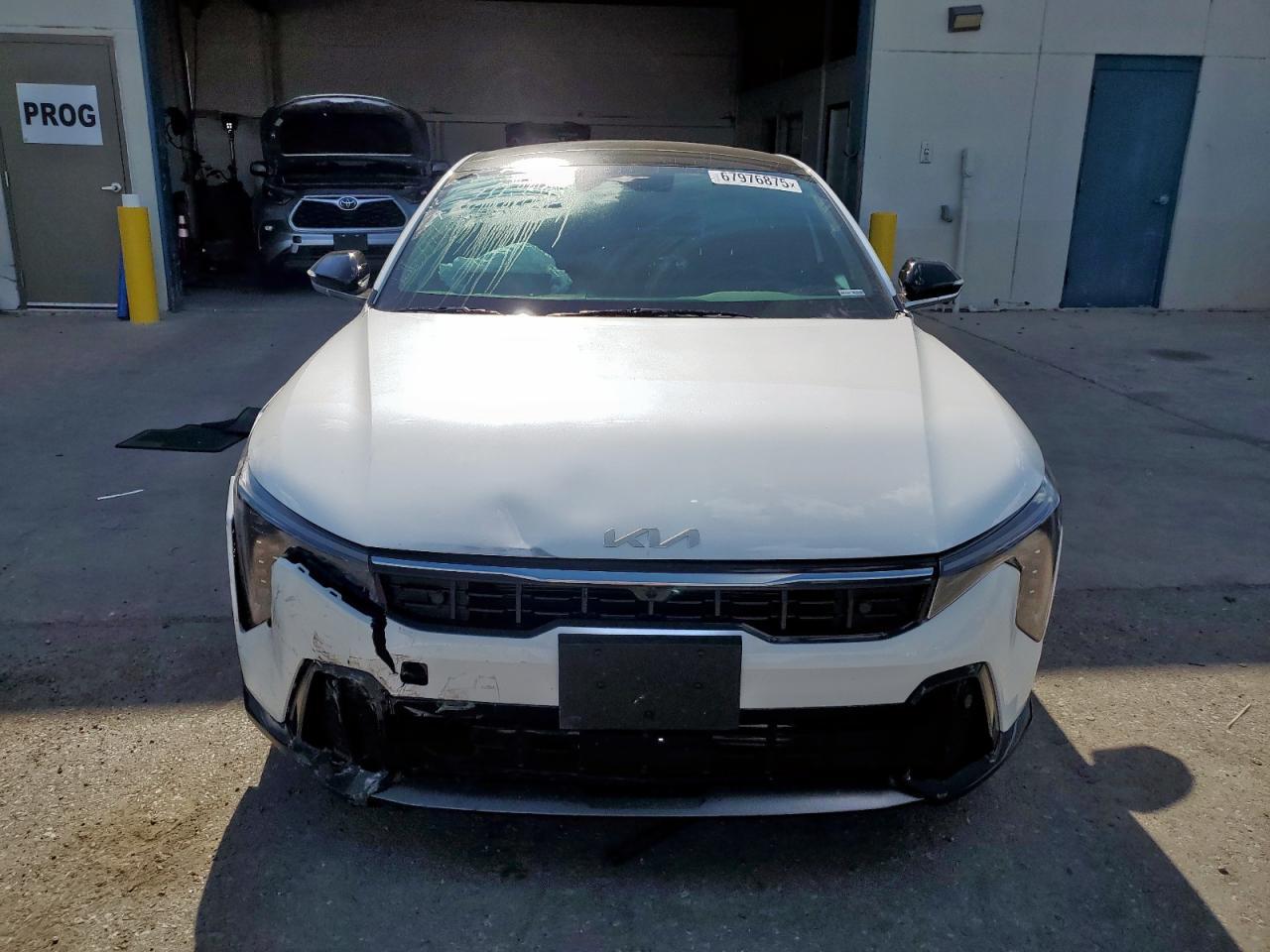 2025 Kia K4 Gt-Line Turbo - Image 5
